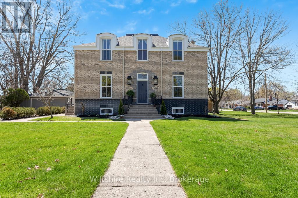 Photo 23 of 32 for 64 South Street W