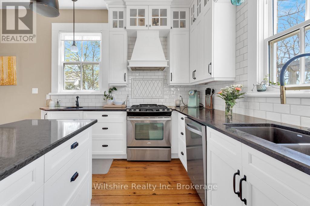 Photo 7 of 32 for 64 South Street W