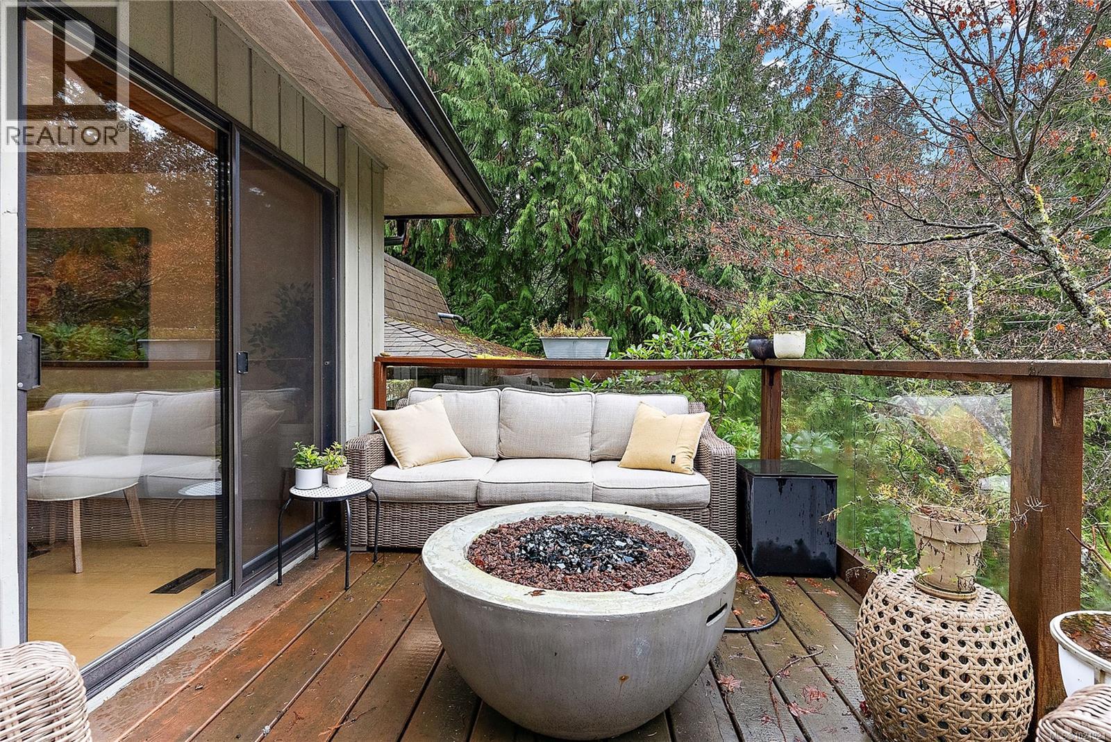 1166 Cloake Hill Rd, North Saanich, British Columbia  V8L 5K2 - Photo 14 - 1024921