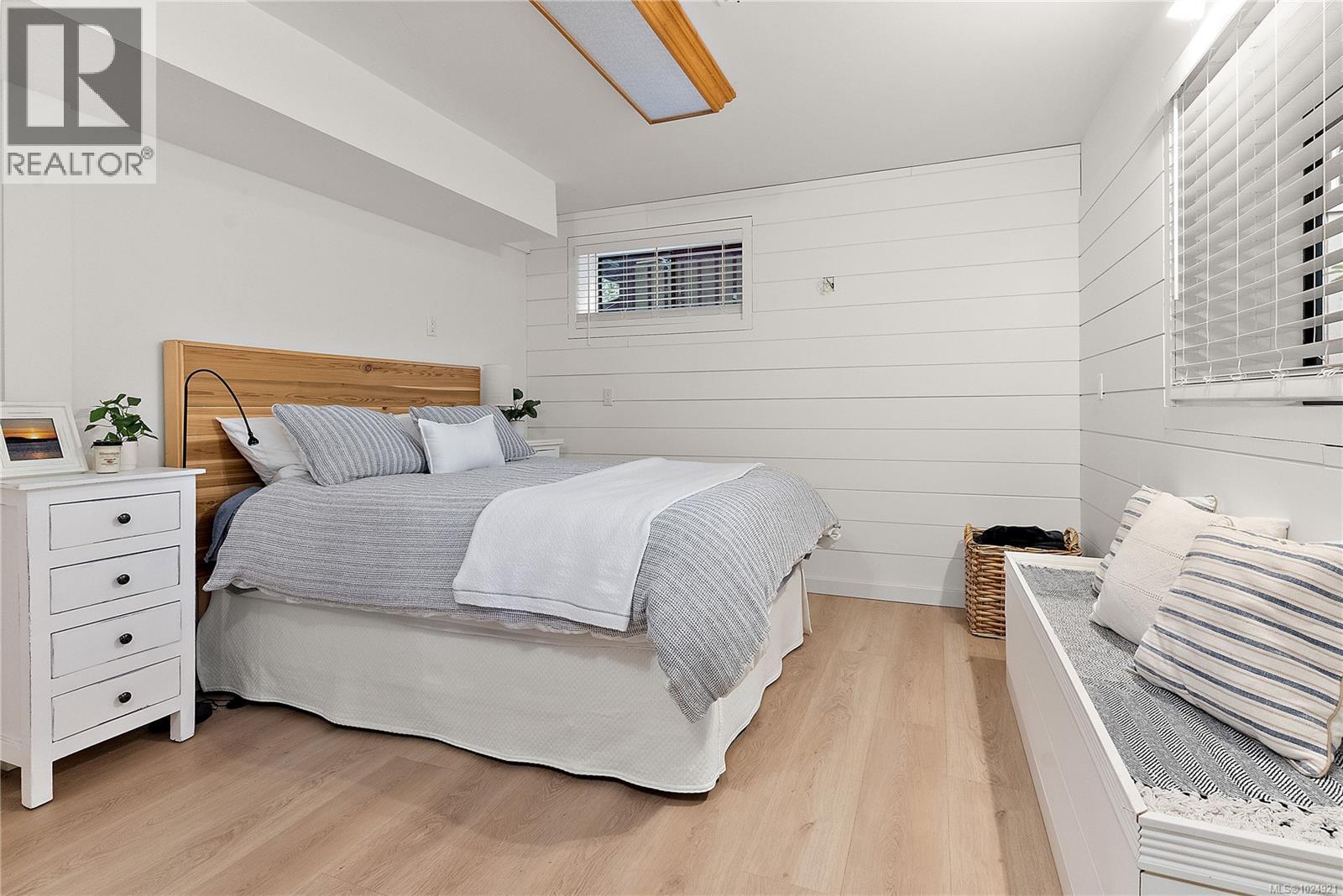 1166 Cloake Hill Rd, North Saanich, British Columbia  V8L 5K2 - Photo 33 - 1024921