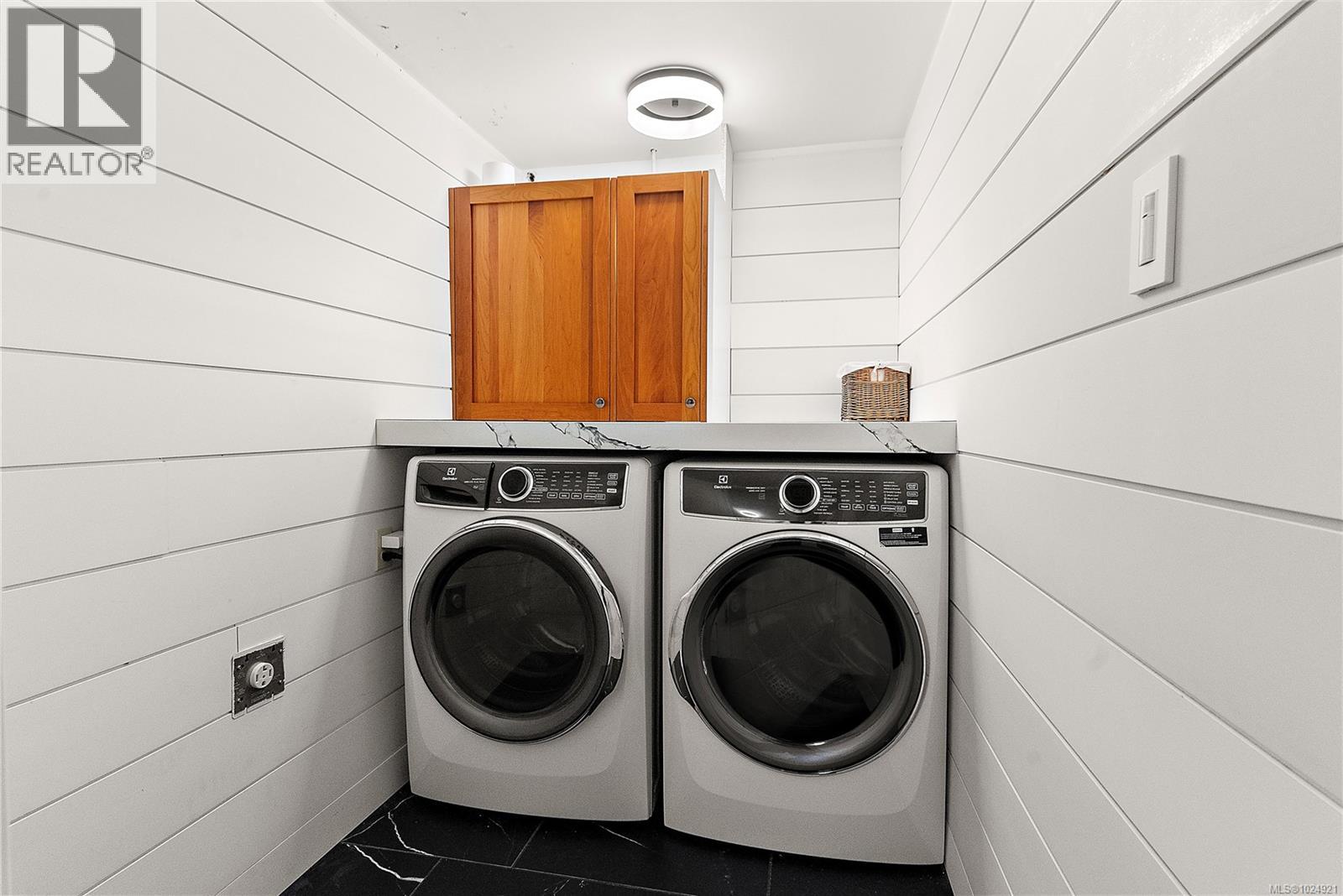 1166 Cloake Hill Rd, North Saanich, British Columbia  V8L 5K2 - Photo 35 - 1024921