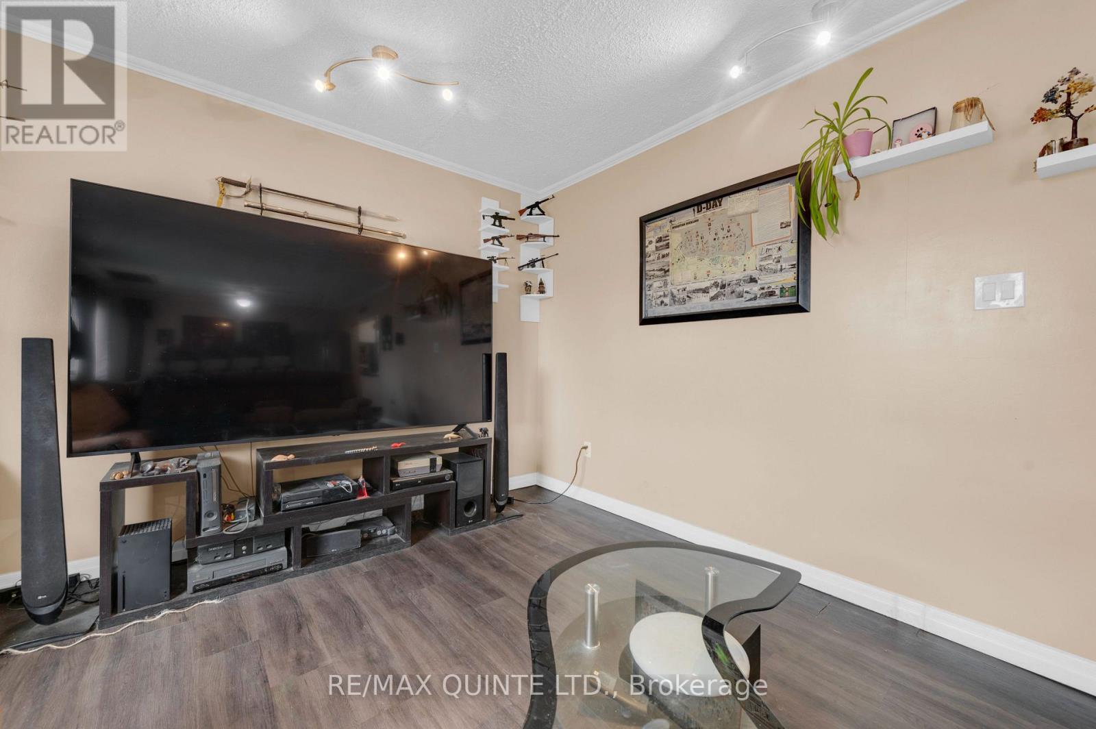 60 Oxford Road, Quinte West, Ontario  K0K 2C0 - Photo 5 - X12556168