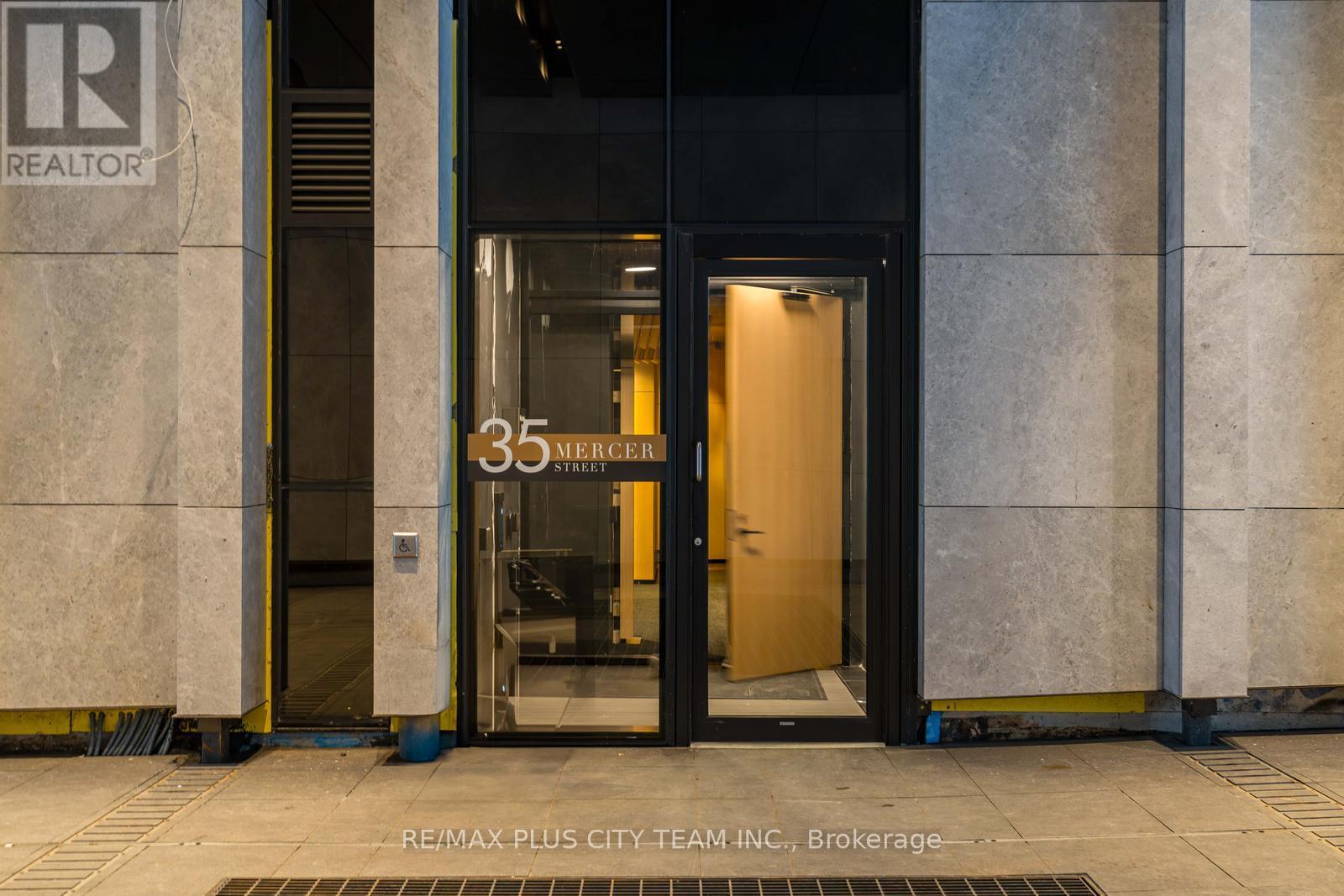 2815 - 35 Mercer Street, Toronto, Ontario  M5V 0V1 - Photo 2 - C12754512