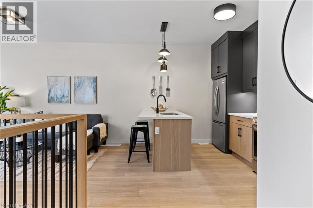 2 Pipers Green Court Unit# 4, Kitchener, Ontario  N2E 3C6 - Photo 5 - 40802316