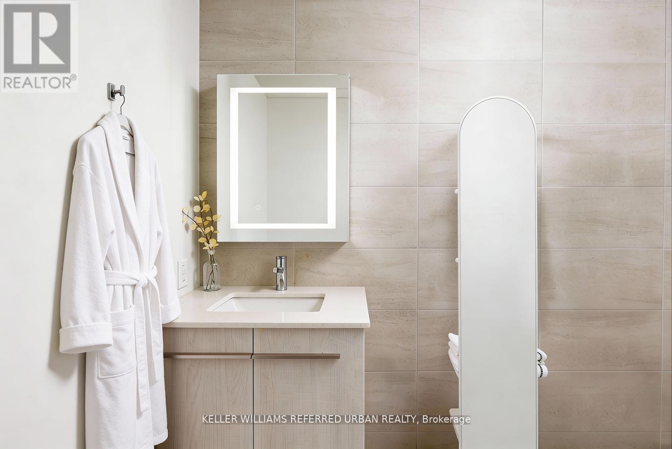 301 - 8 Cumberland Street, Toronto, Ontario  M4W 0B6 - Photo 6 - C12754268