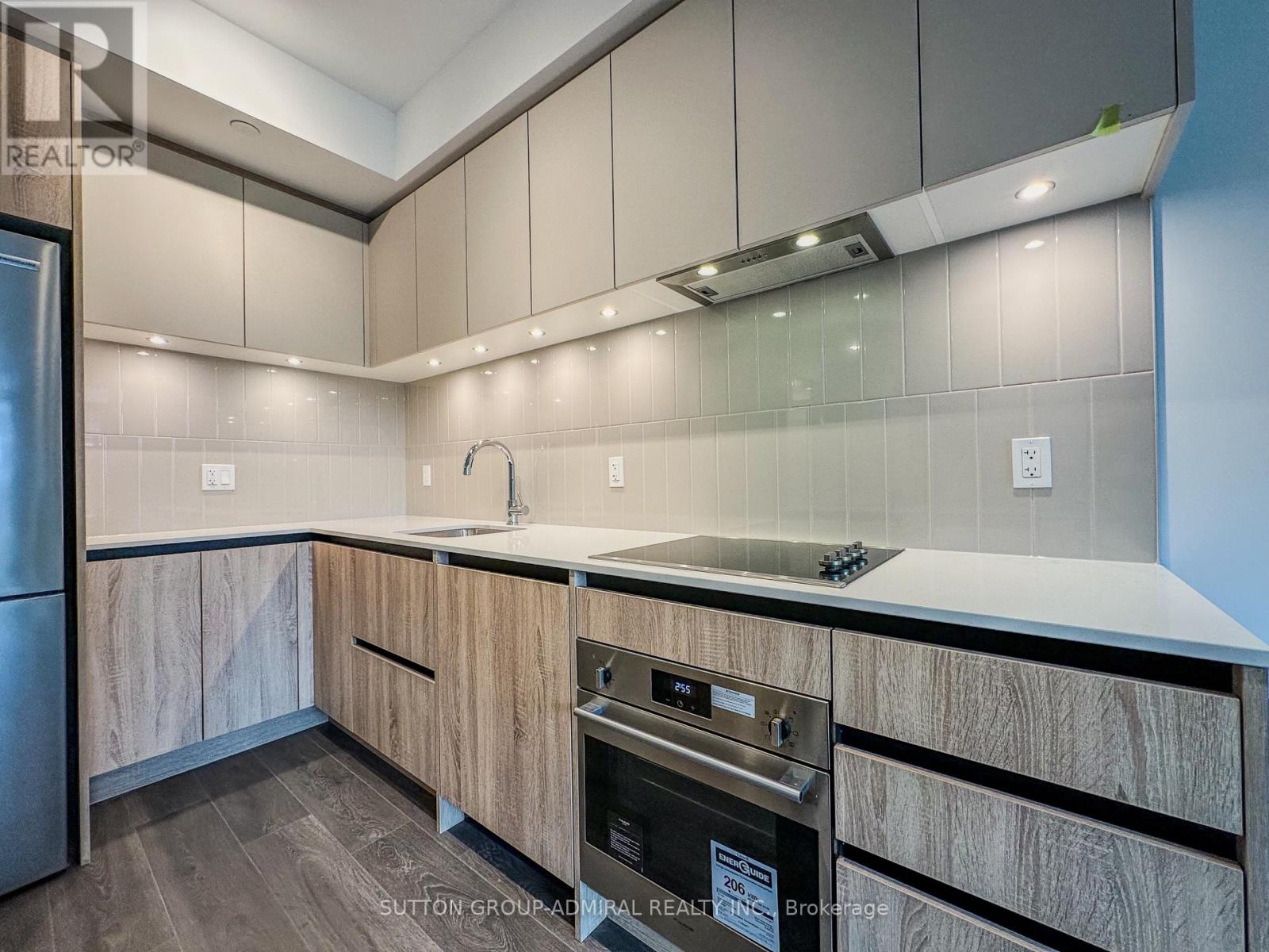 307 - 8 Beverley Glen Boulevard, Vaughan, Ontario  L4J 0L5 - Photo 2 - N12754500