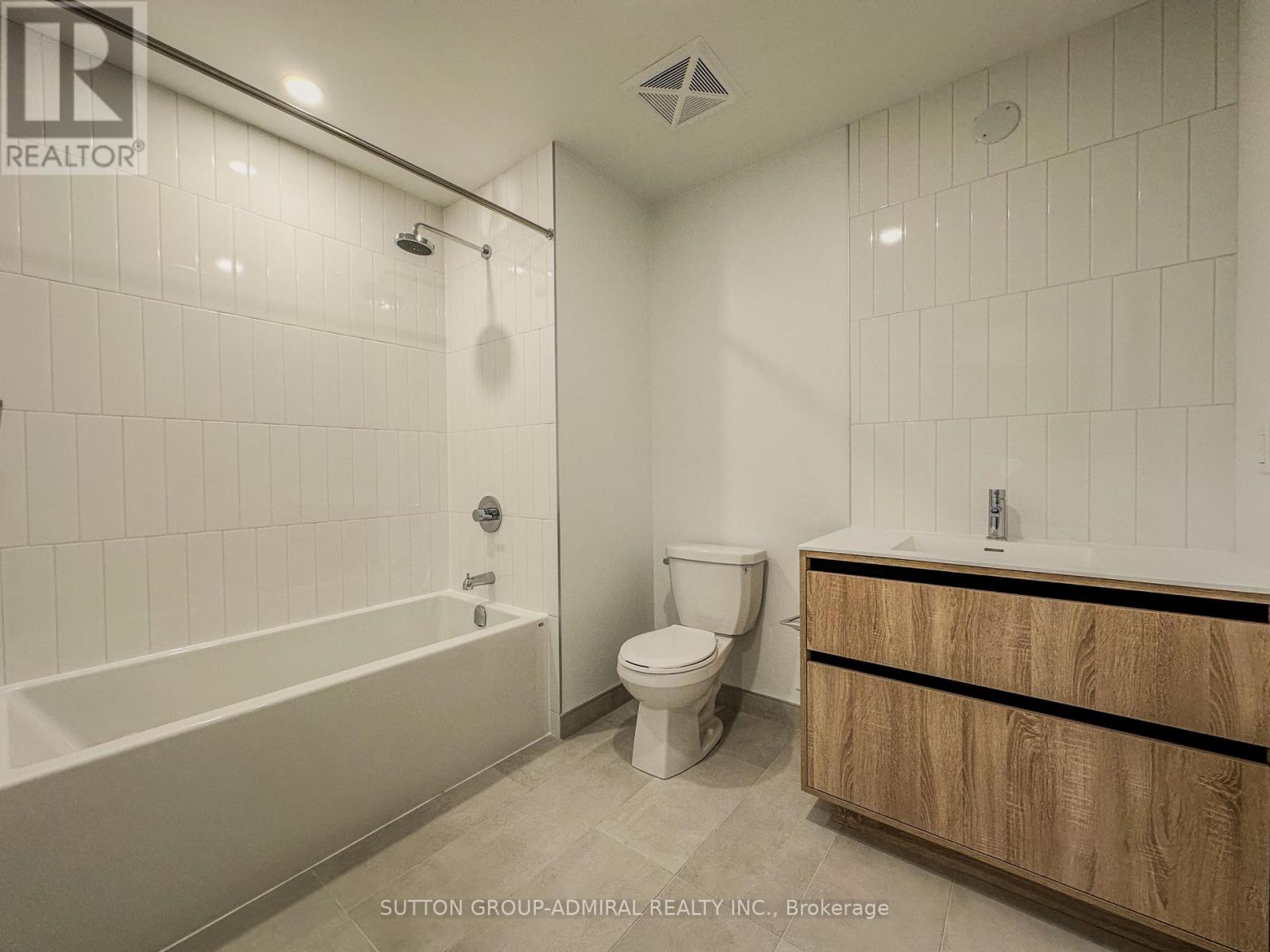 307 - 8 Beverley Glen Boulevard, Vaughan, Ontario  L4J 0L5 - Photo 9 - N12754500