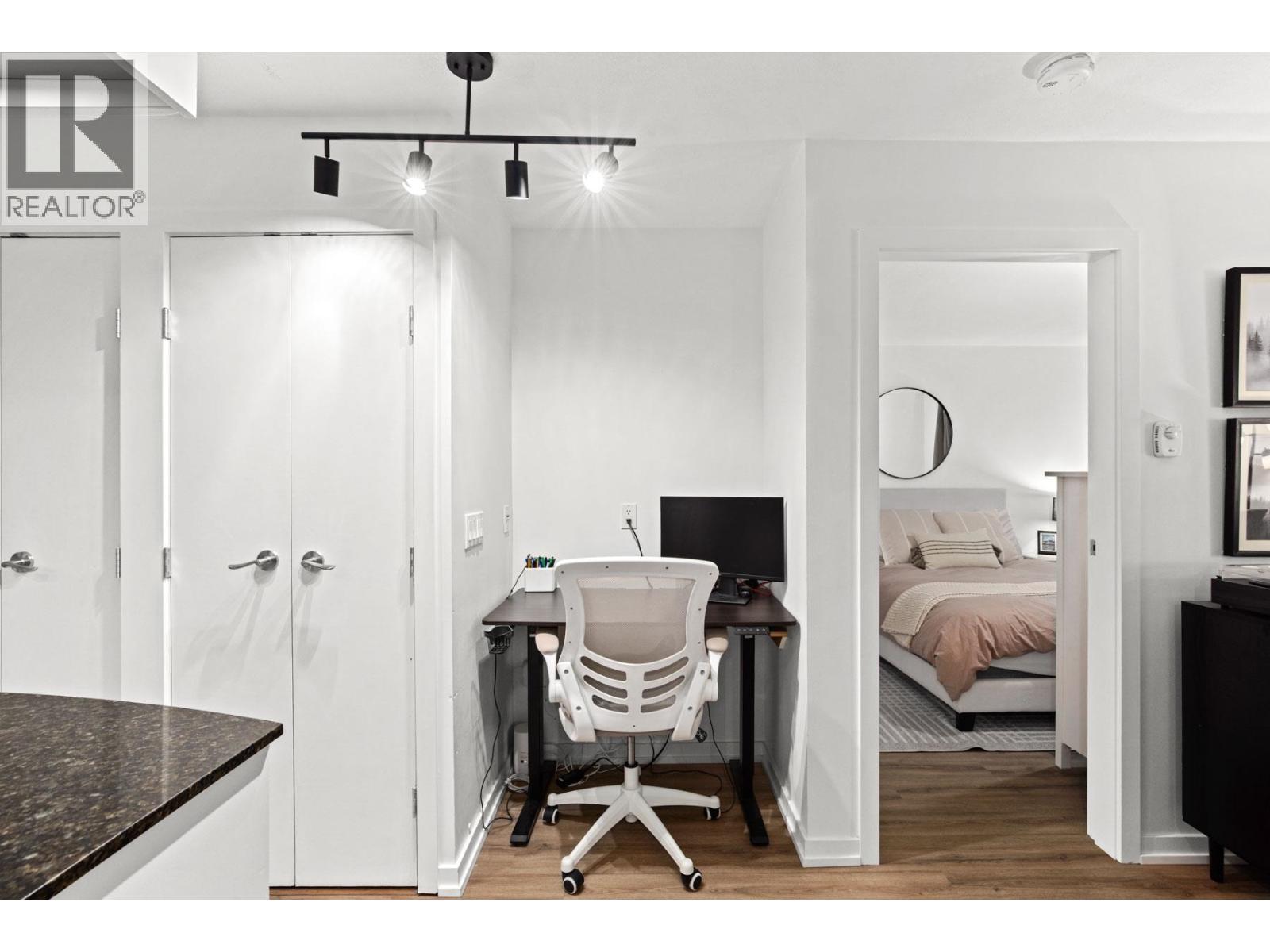 807 683 W Victoria Park, North Vancouver, British Columbia  V7M 0A2 - Photo 11 - R3085335