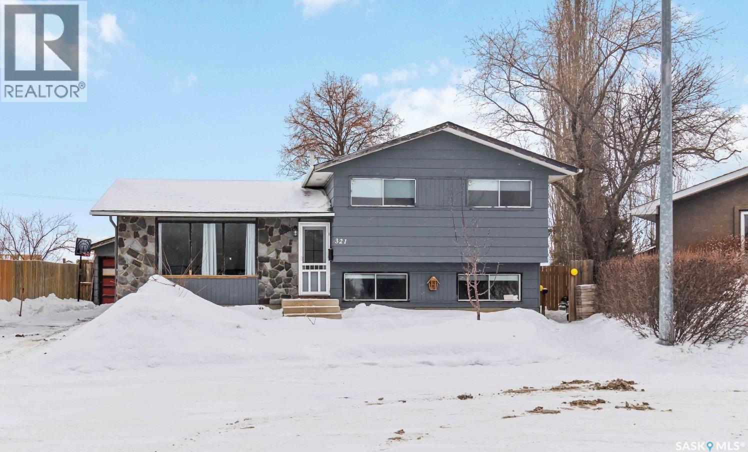 321 Guelph Crescent, Saskatoon, Saskatchewan  S7H 4R1 - Photo 1 - SK027842