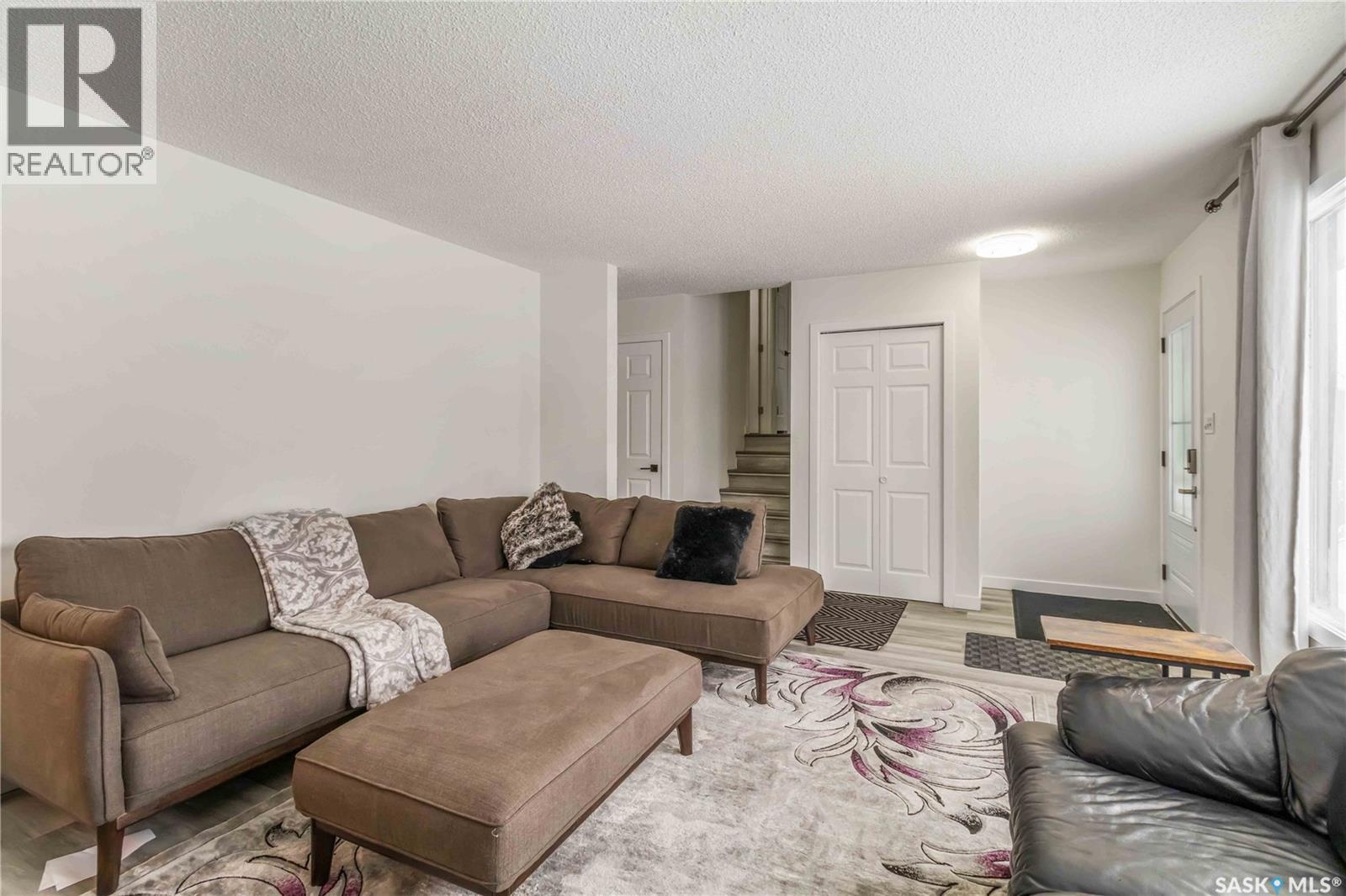 321 Guelph Crescent, Saskatoon, Saskatchewan  S7H 4R1 - Photo 4 - SK027842