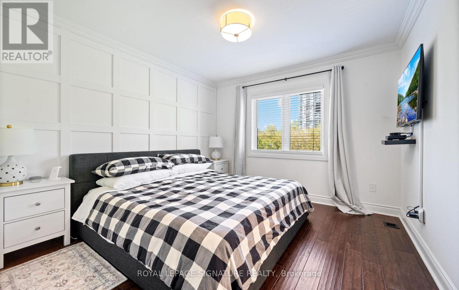 30 Legion Road, Toronto, Ontario  M8V 4C5 - Photo 21 - W12754496