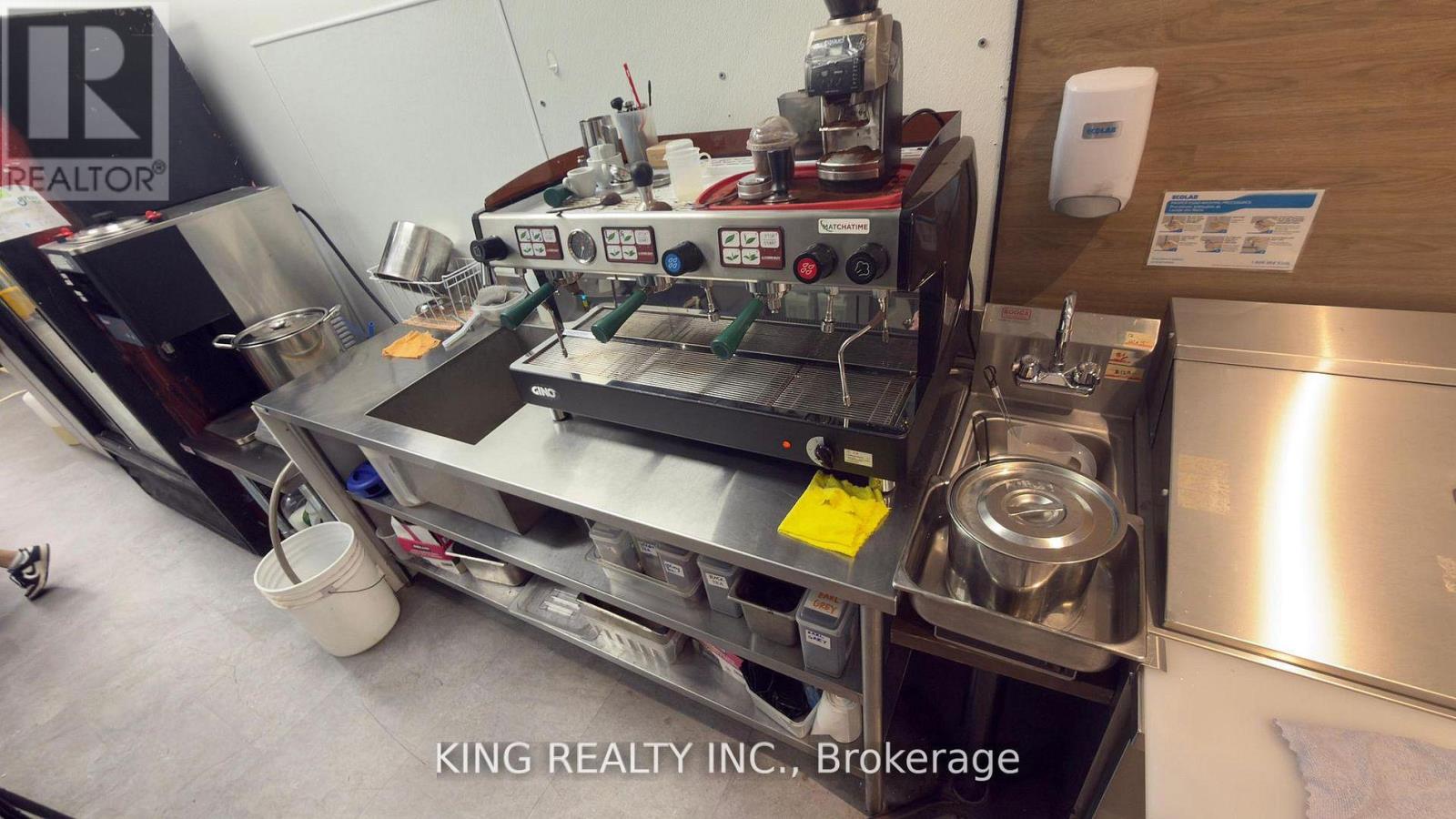 966 Dundas Street E, Mississauga, Ontario  L4Y 4H5 - Photo 8 - W12754498