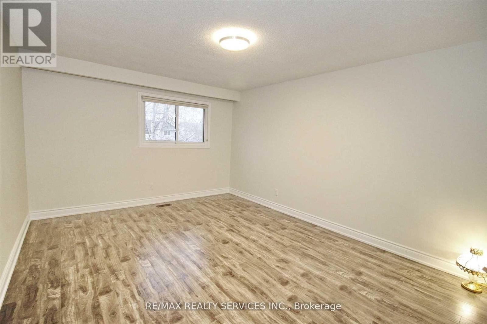 120 Simmons Boulevard, Brampton, Ontario  L6V 3V6 - Photo 10 - W12754564