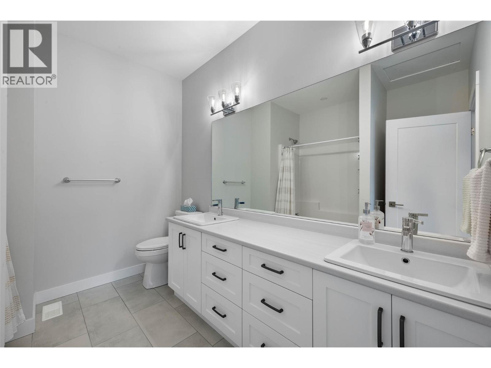 1901 Qu'appelle Boulevard Unit# 105, Kamloops, British Columbia  V2E 0C9 - Photo 16 - 10374792