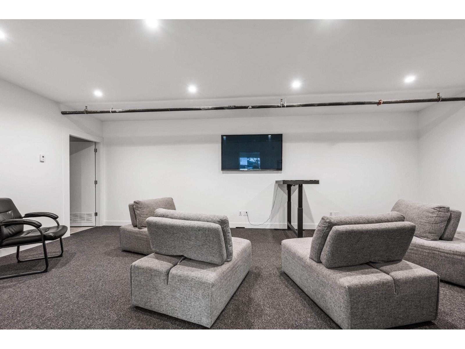 6396 Sumas Prairie Road, Greendale, Sardis - Greendale, British Columbia  V2R 4N6 - Photo 8 - C8075792