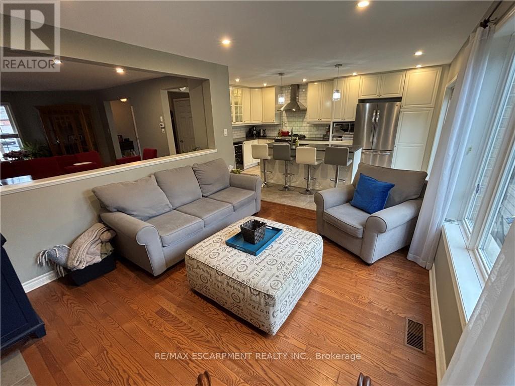 111 Duncairn Crescent, Hamilton, Ontario  L9C 6E9 - Photo 16 - X12754552