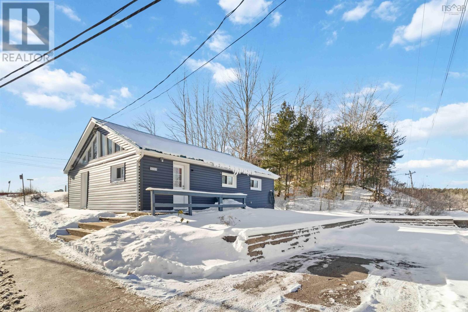 2455 Rocky Lake Drive, Waverley, Nova Scotia  B0N 2A0 - Photo 3 - 202602032