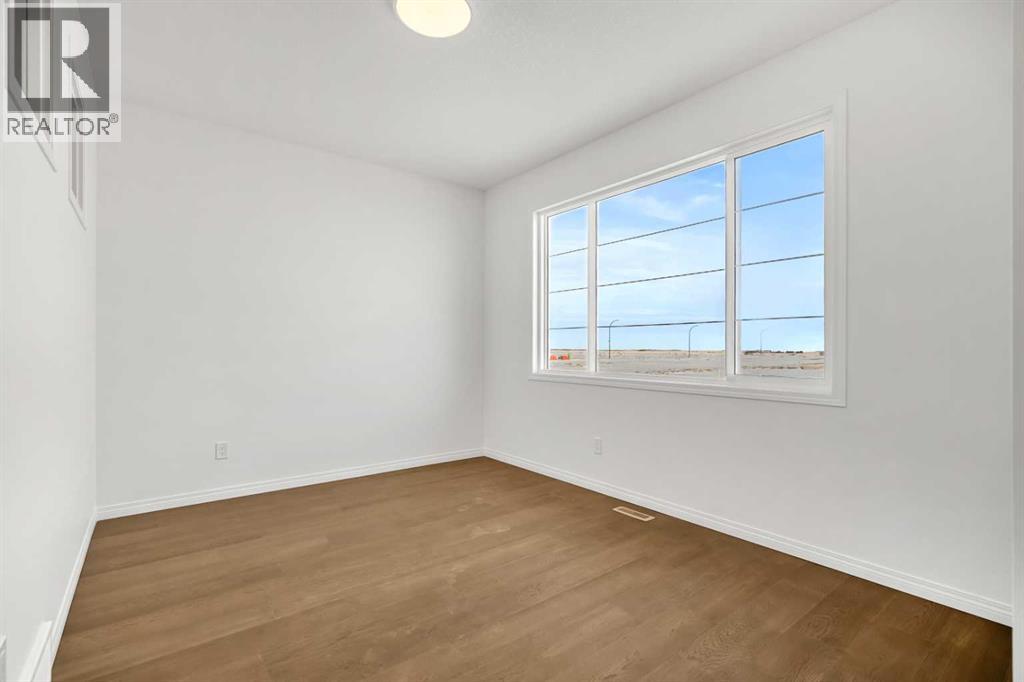 751 Homestead Drive Ne, Calgary, Alberta  T3J 5V3 - Photo 17 - A2281791