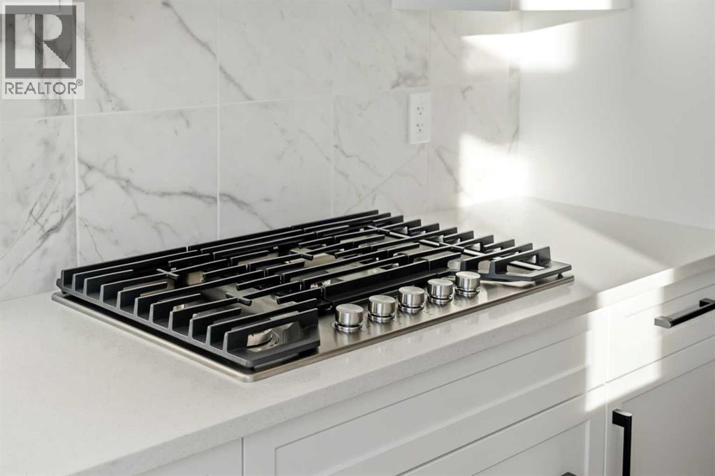 751 Homestead Drive Ne, Calgary, Alberta  T3J 5V3 - Photo 12 - A2281791