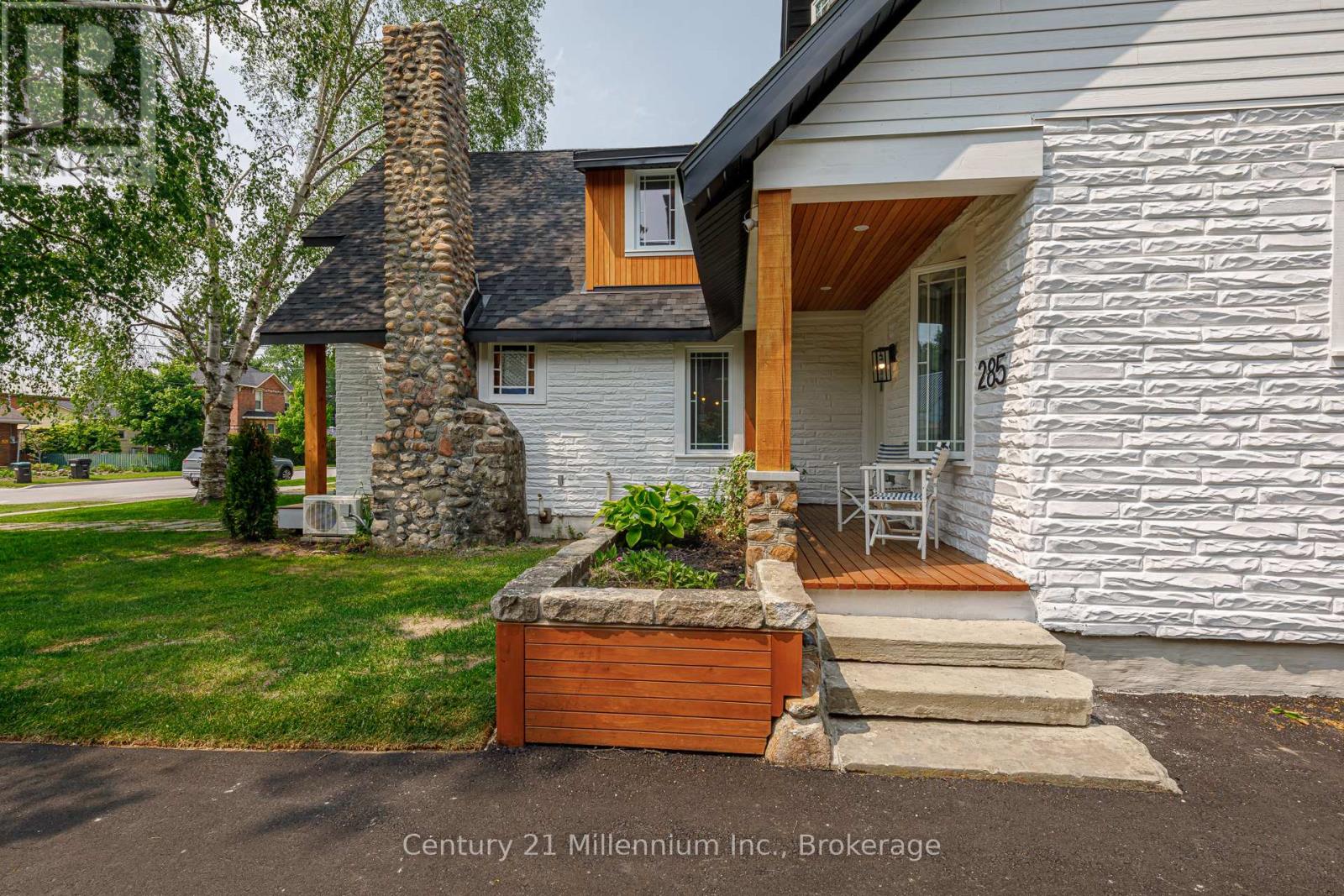 285 Maple Street, Collingwood, Ontario  L9Y 2R3 - Photo 2 - S12754838