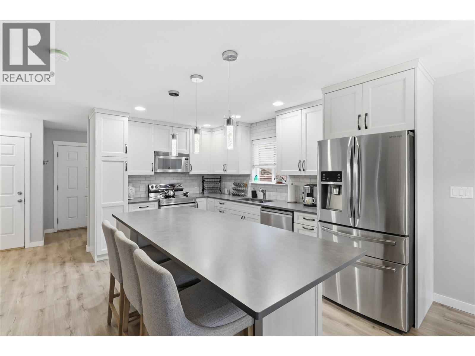 1900 Hugh Allan Drive Unit# 32, Kamloops, British Columbia  V1S 0A8 - Photo 9 - 10374767