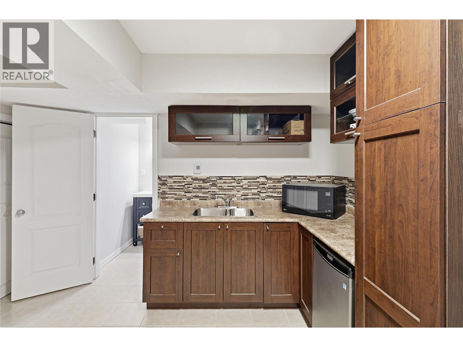 1900 Hugh Allan Drive Unit# 32, Kamloops, British Columbia  V1S 0A8 - Photo 38 - 10374767