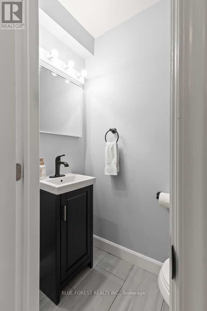 41 Elvira Crescent, London South, Ontario  N6E 2N1 - Photo 10 - X12754670