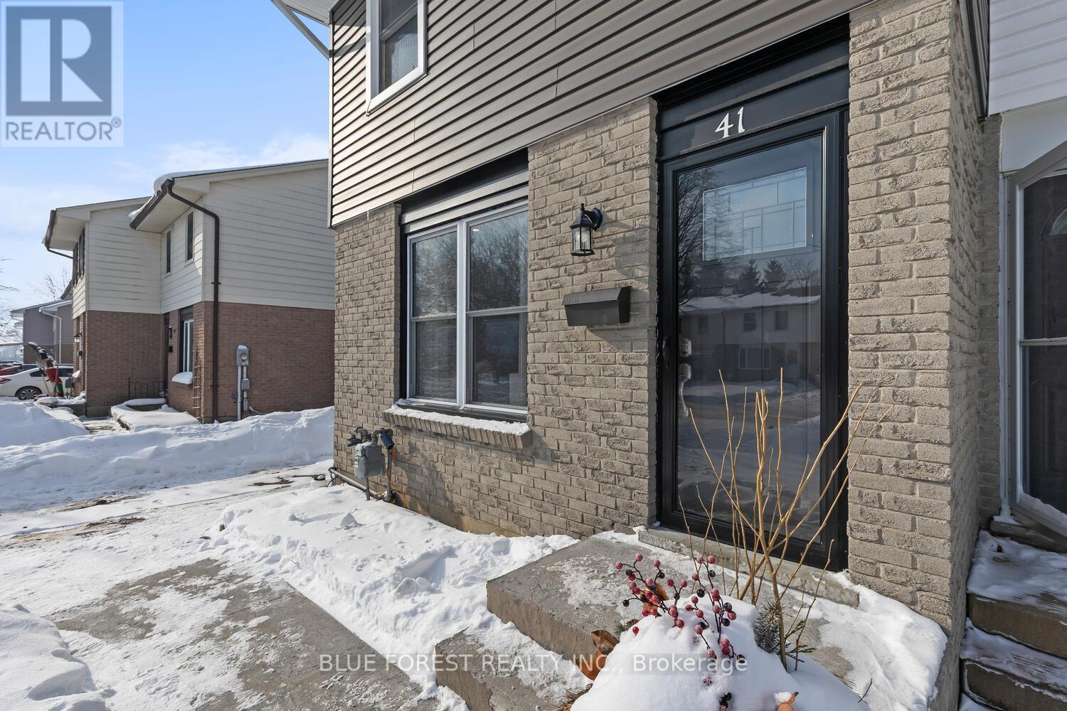 41 Elvira Crescent, London South, Ontario  N6E 2N1 - Photo 3 - X12754670