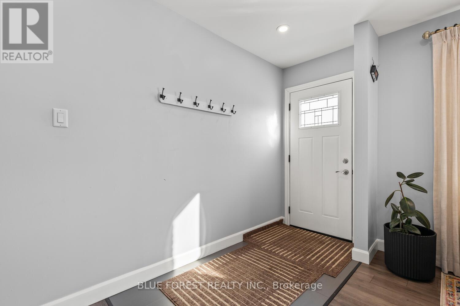 41 Elvira Crescent, London South, Ontario  N6E 2N1 - Photo 4 - X12754670