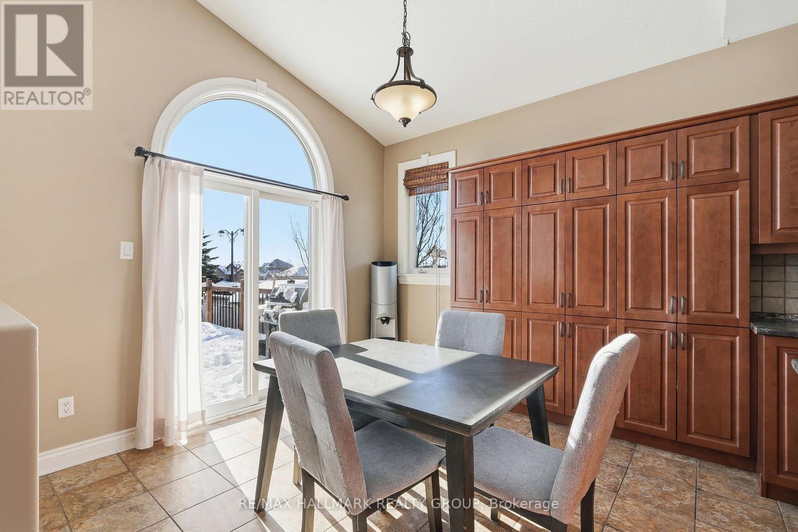 109 Thivierge Court, Clarence-Rockland, Ontario  K4K 0E7 - Photo 16 - X12754740