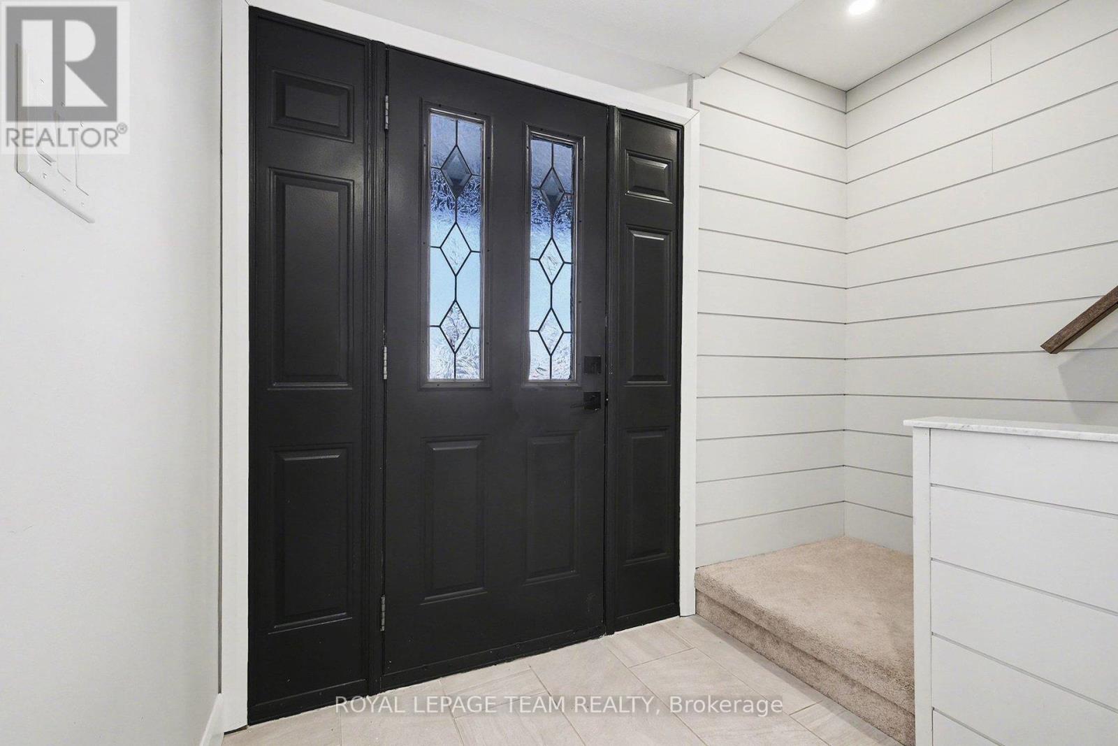 19 Chanonhouse Drive, Ottawa, Ontario  K0A 2Z0 - Photo 4 - X12754816