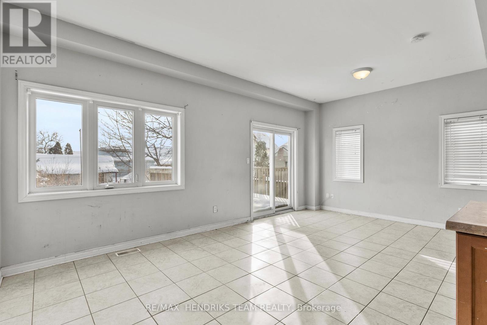 2 Townline Road E, Thorold, Ontario  L2V 2C3 - Photo 11 - X12754662