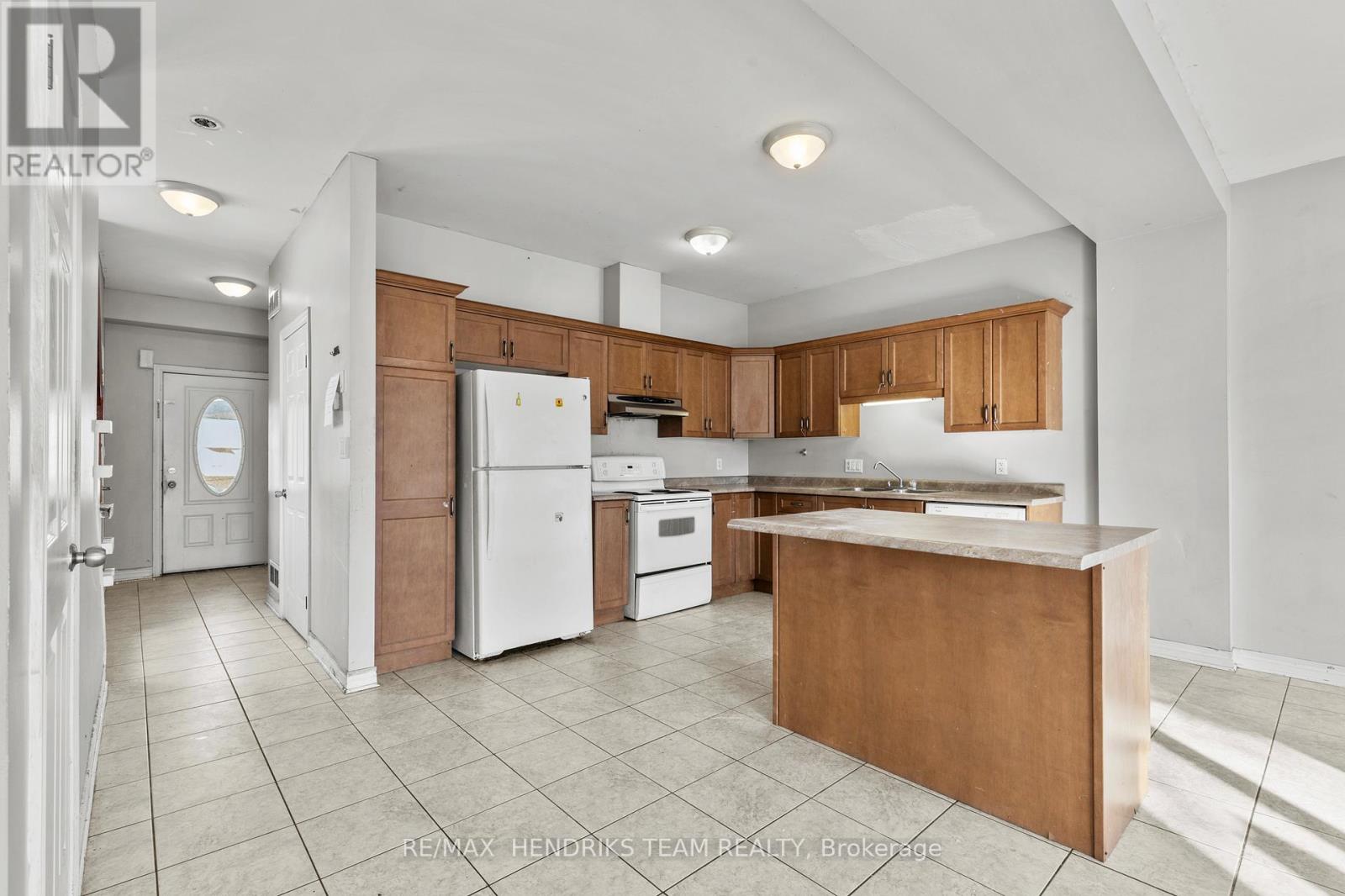 2 Townline Road E, Thorold, Ontario  L2V 2C3 - Photo 8 - X12754662