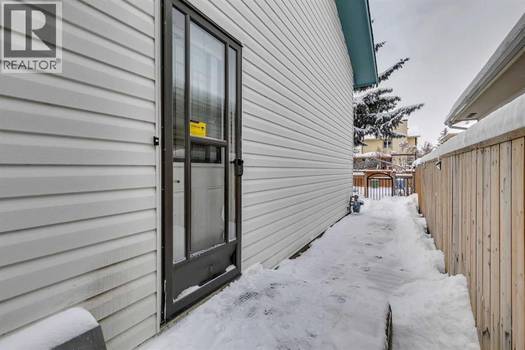 68 Woodglen Close Sw, Calgary, Alberta  T2W 4N1 - Photo 23 - A2274552