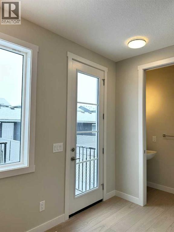 373 Waterford Boulevard, Chestermere, Alberta  T1X 2Z7 - Photo 7 - A2276688