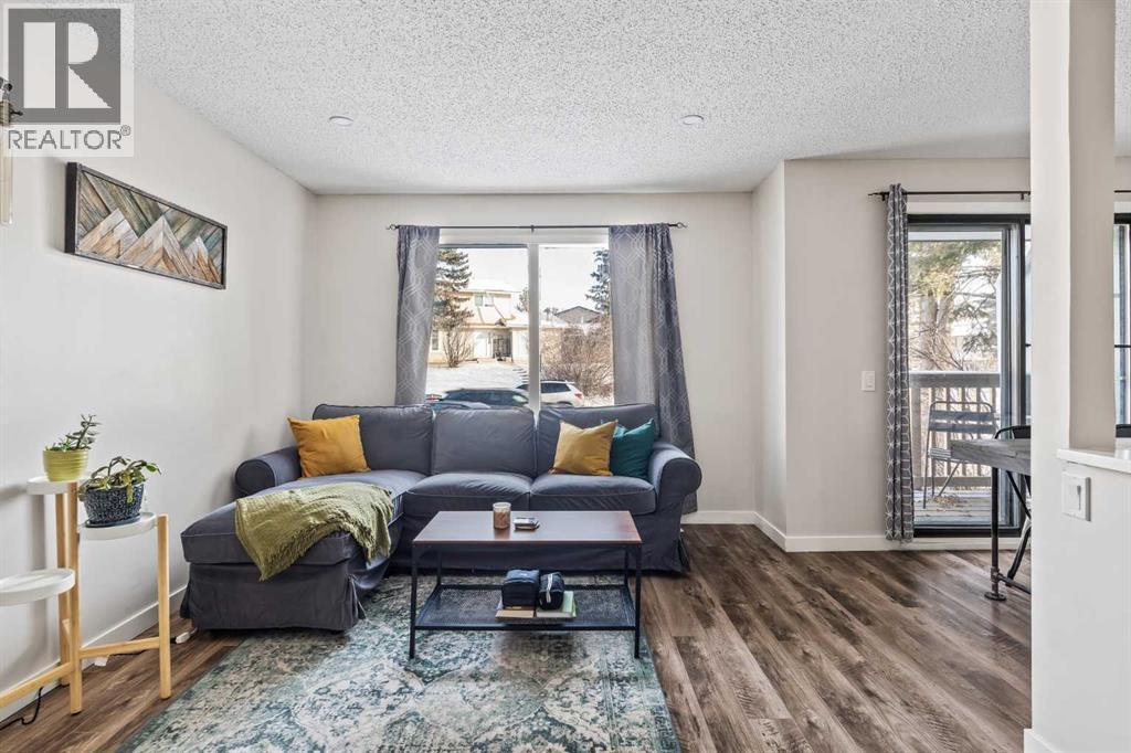 617 Albert Street Se, Airdrie, Alberta  T4B 1G7 - Photo 5 - A2278986