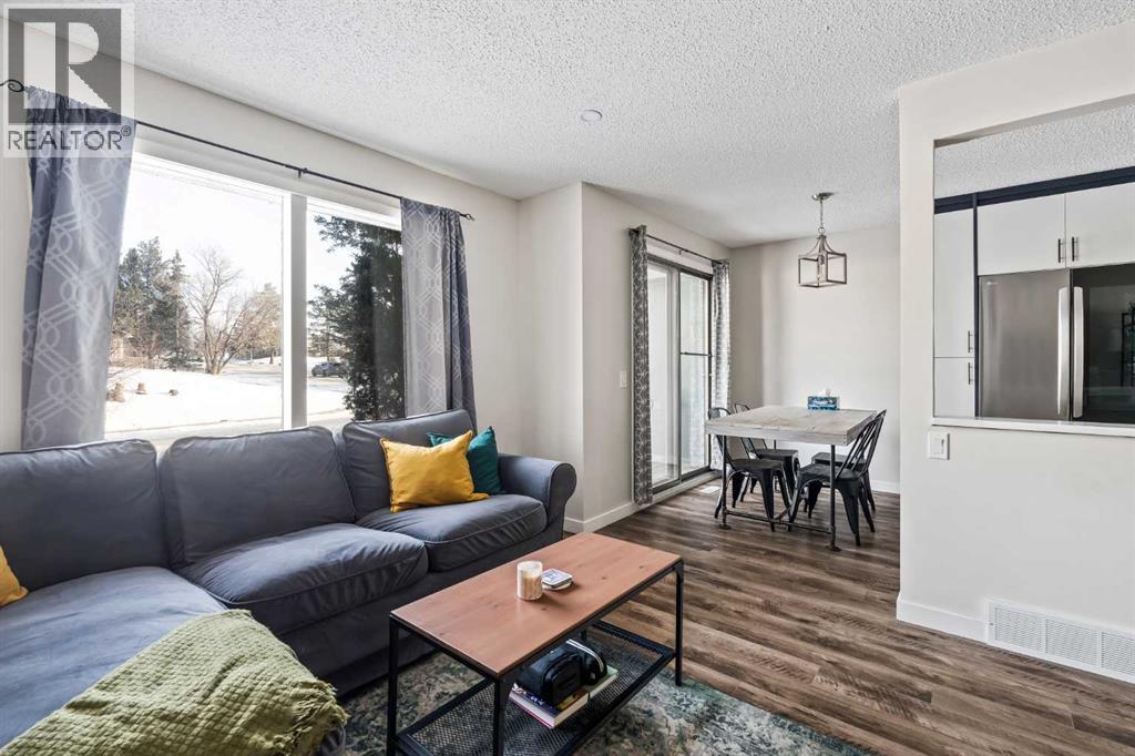 617 Albert Street Se, Airdrie, Alberta  T4B 1G7 - Photo 6 - A2278986