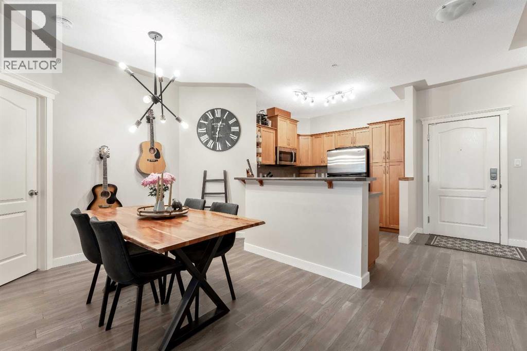 206, 10 Discovery Ridge Close Sw, Calgary, Alberta  T3H 5X3 - Photo 7 - A2279288