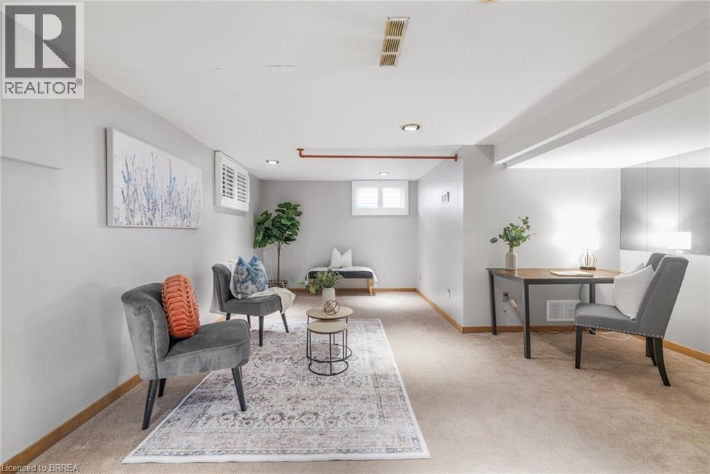 52 Charing Cross Street, Brantford, Ontario  N3R 2H3 - Photo 15 - 40802739