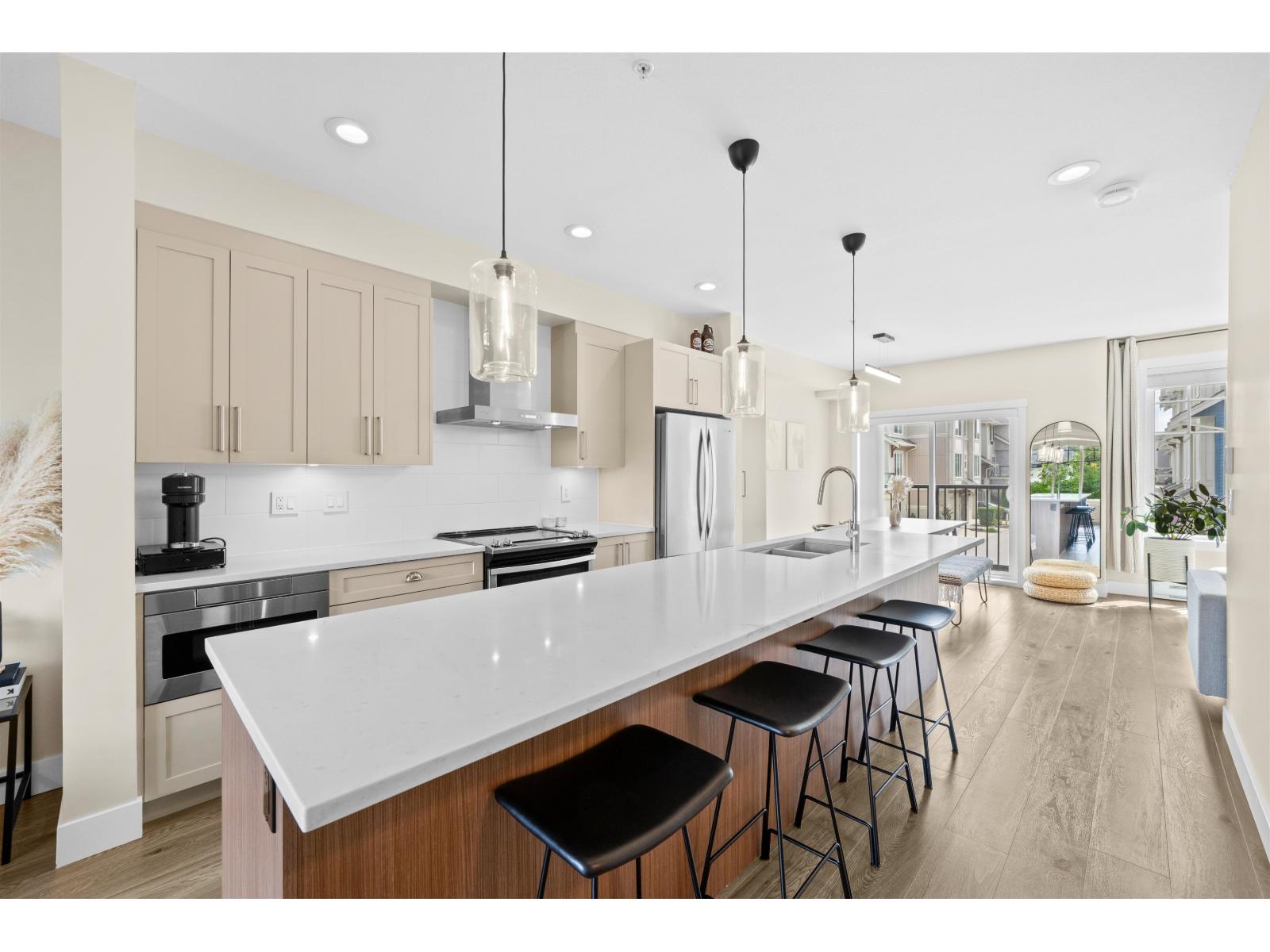 61 20498 82 Avenue, Langley, British Columbia  V2Y 0V1 - Photo 2 - R3086179