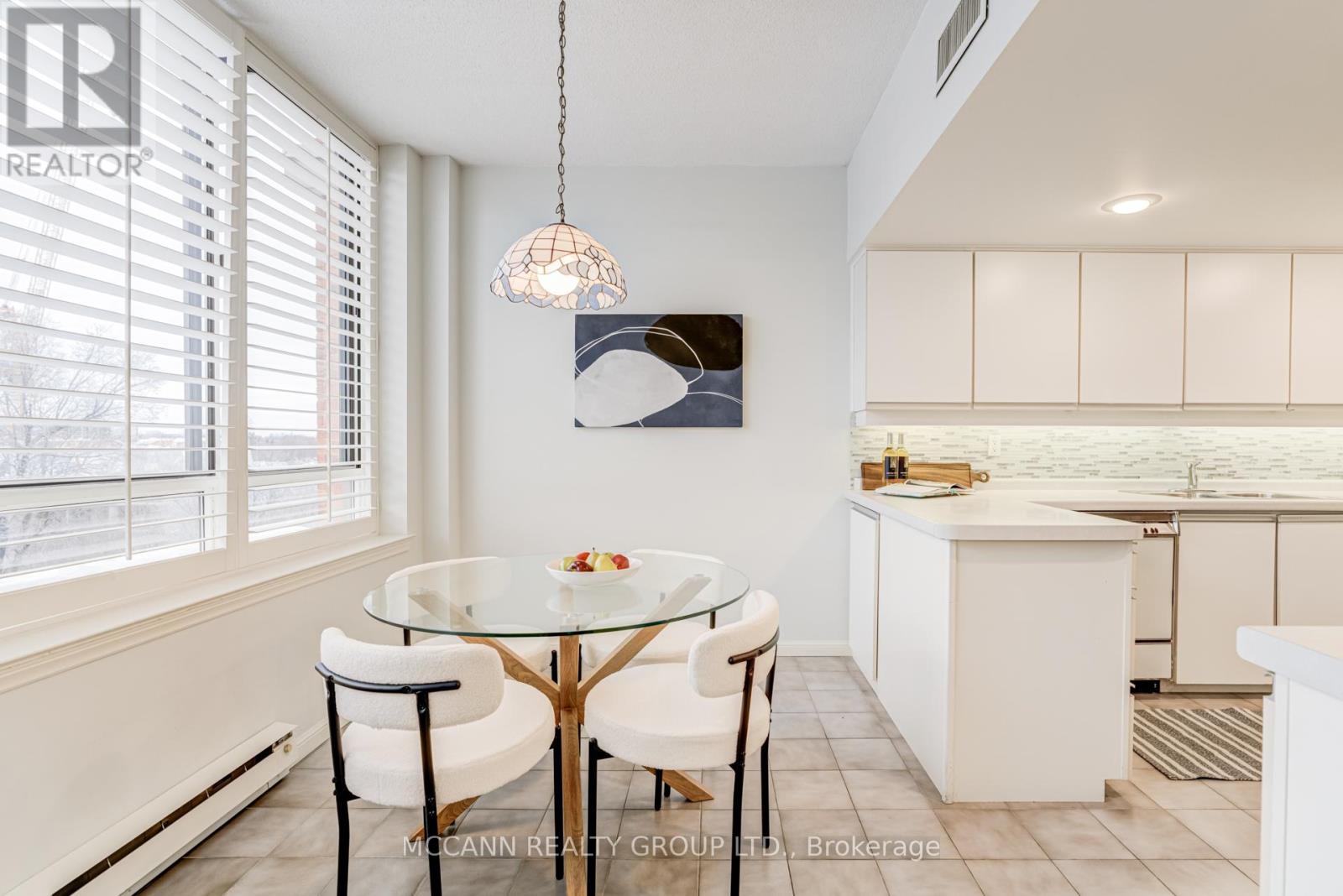 901 - 2900 Yonge Street, Toronto, Ontario  M4N 3N8 - Photo 21 - C12754606