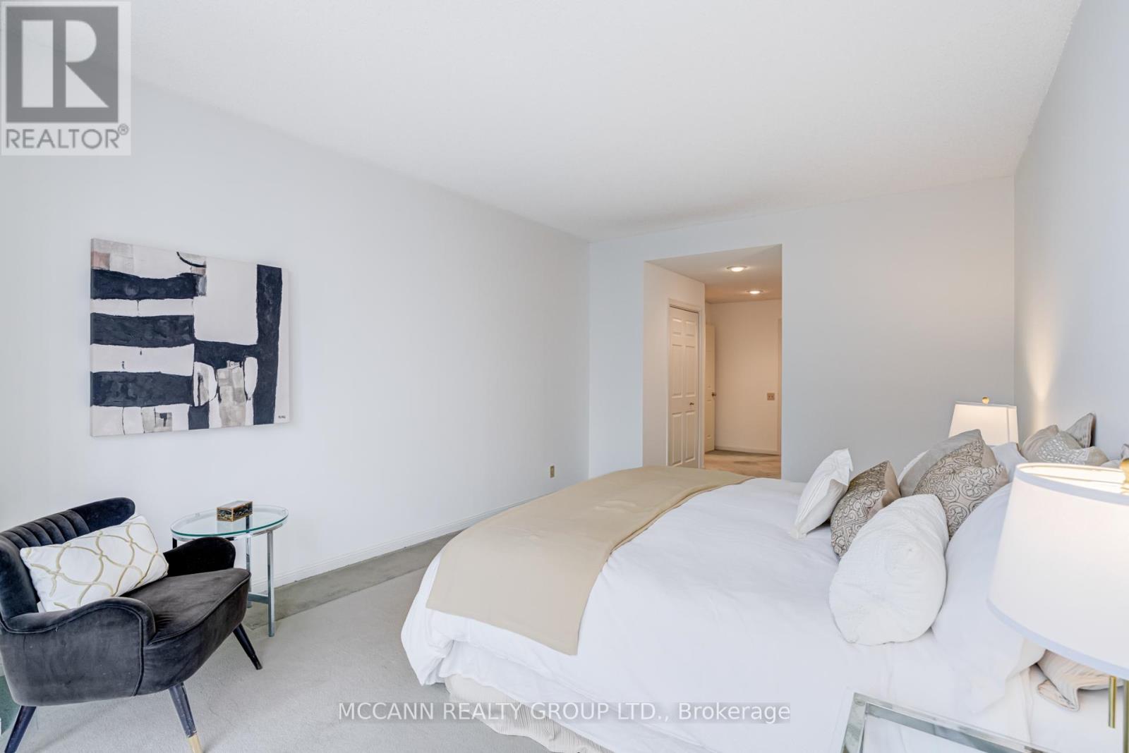 901 - 2900 Yonge Street, Toronto, Ontario  M4N 3N8 - Photo 29 - C12754606