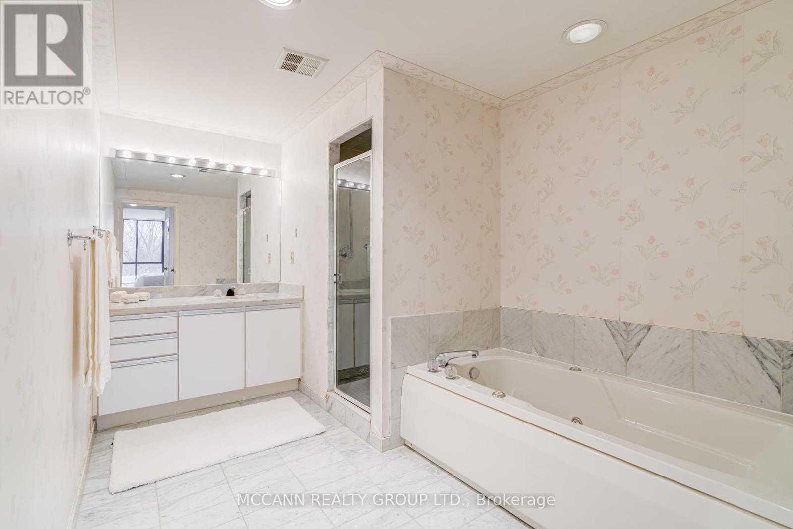 901 - 2900 Yonge Street, Toronto, Ontario  M4N 3N8 - Photo 31 - C12754606