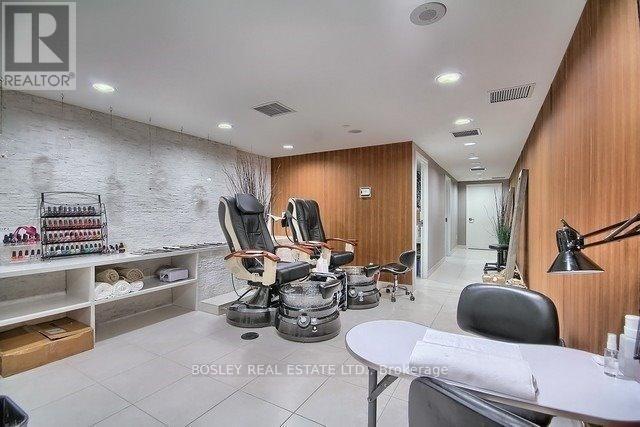 841 - 15 Iceboat Terrace, Toronto, Ontario  M5V 4A5 - Photo 14 - C12754696