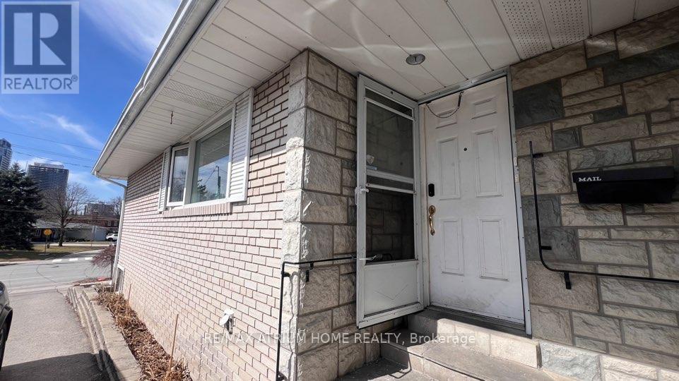 A1 - 949 Willowdale Avenue, Toronto, Ontario  M2M 3C3 - Photo 2 - C12754702