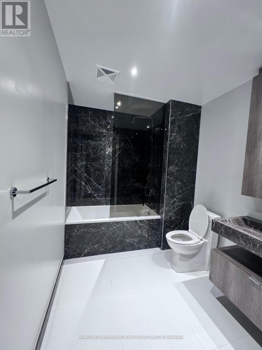 1301 - 11 Yorkville Avenue, Toronto, Ontario  M4W 1L2 - Photo 11 - C12754746