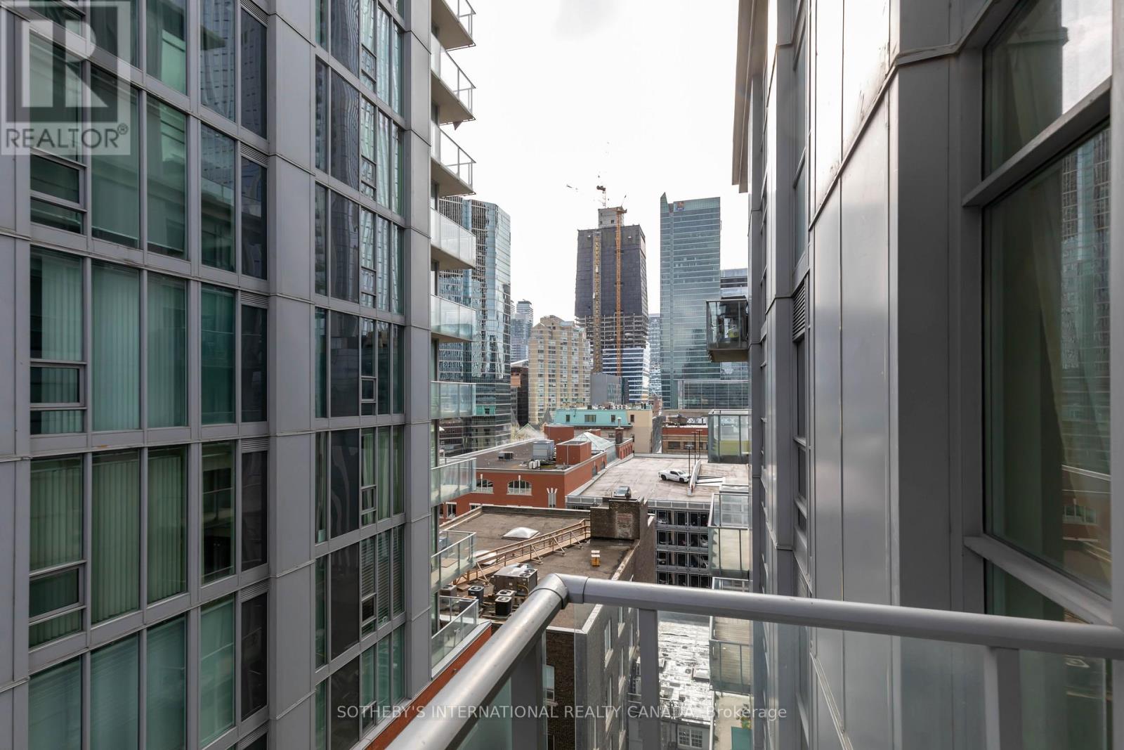 1117 - 21 Nelson Street, Toronto, Ontario  M5V 1T8 - Photo 24 - C12754792