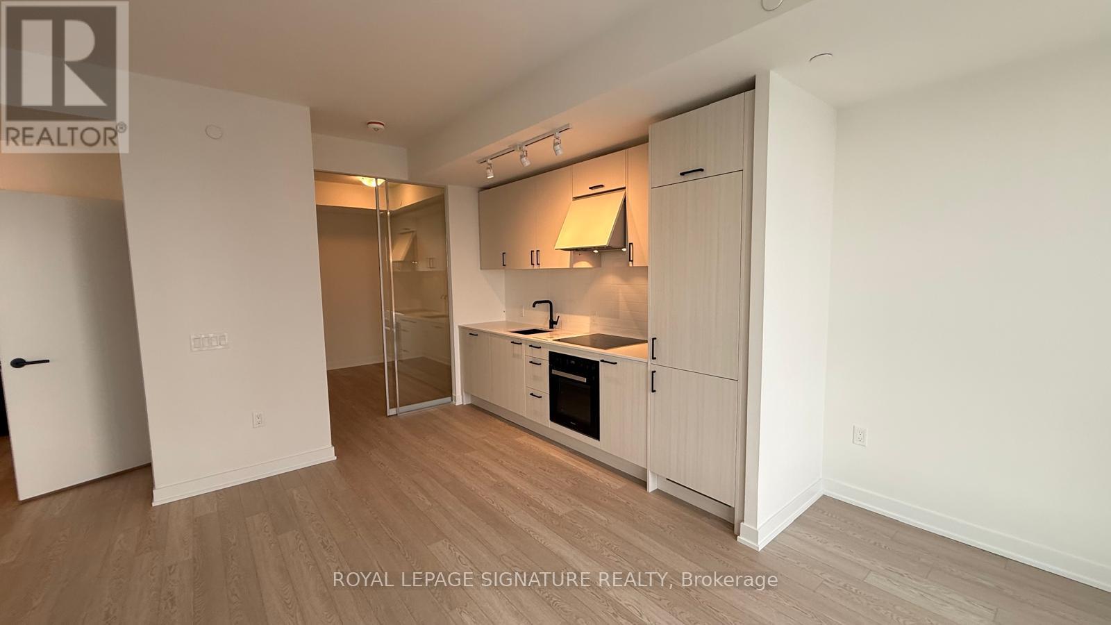 2915 - 1 Quarrington Lane, Toronto, Ontario  M3C 0S4 - Photo 3 - C12754794