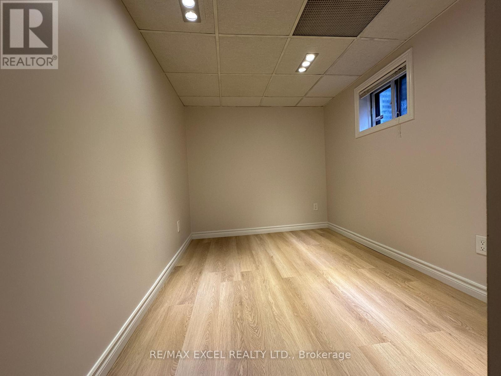 8 Midcroft Drive, Toronto, Ontario  M1S 1X1 - Photo 17 - E12754810