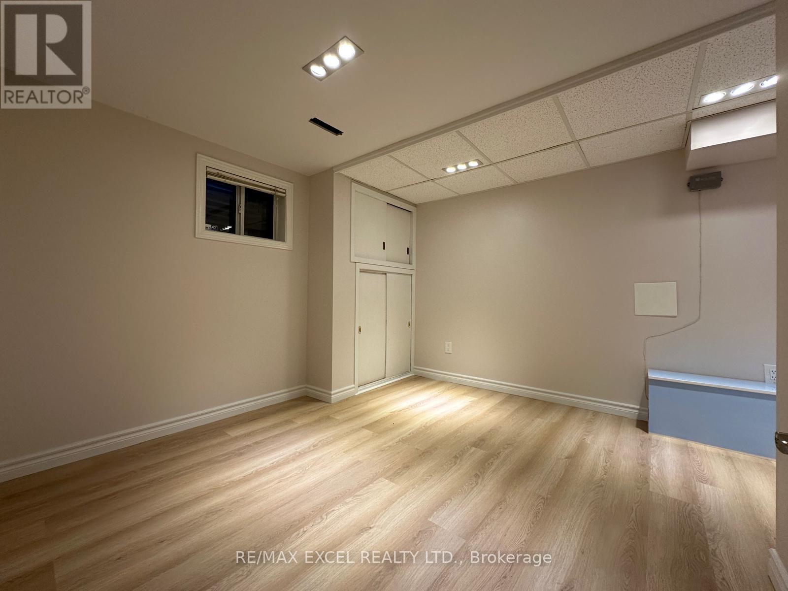 8 Midcroft Drive, Toronto, Ontario  M1S 1X1 - Photo 8 - E12754810